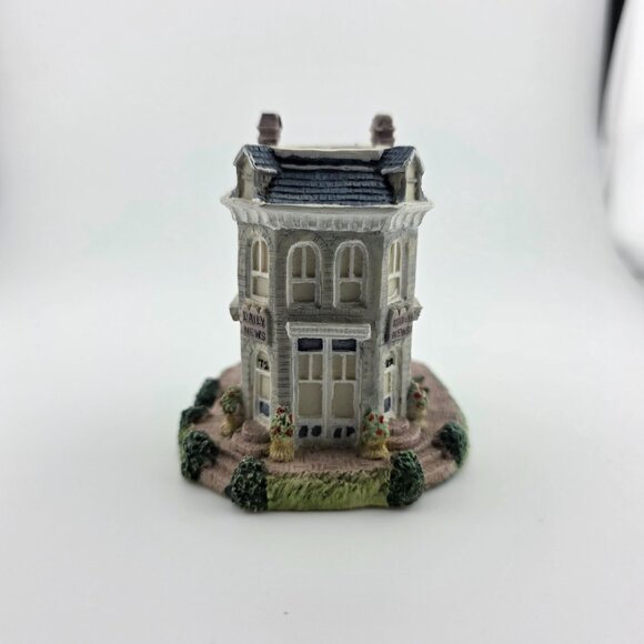 Liberty Falls AH33 International Services‎ Daily News Office & Plant Miniature - Picture 2 of 6